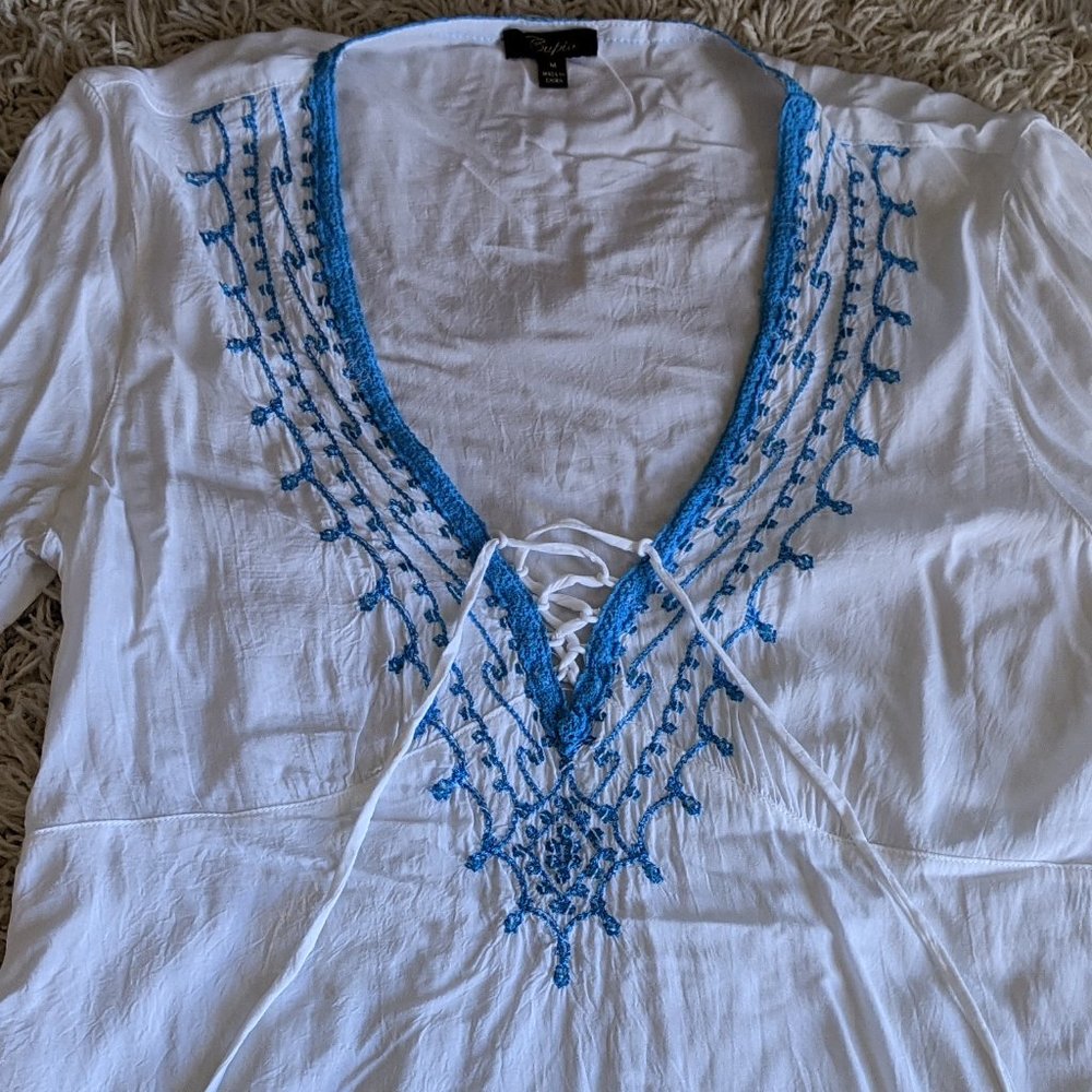 NWOT Bohemian Lace Up Shirt